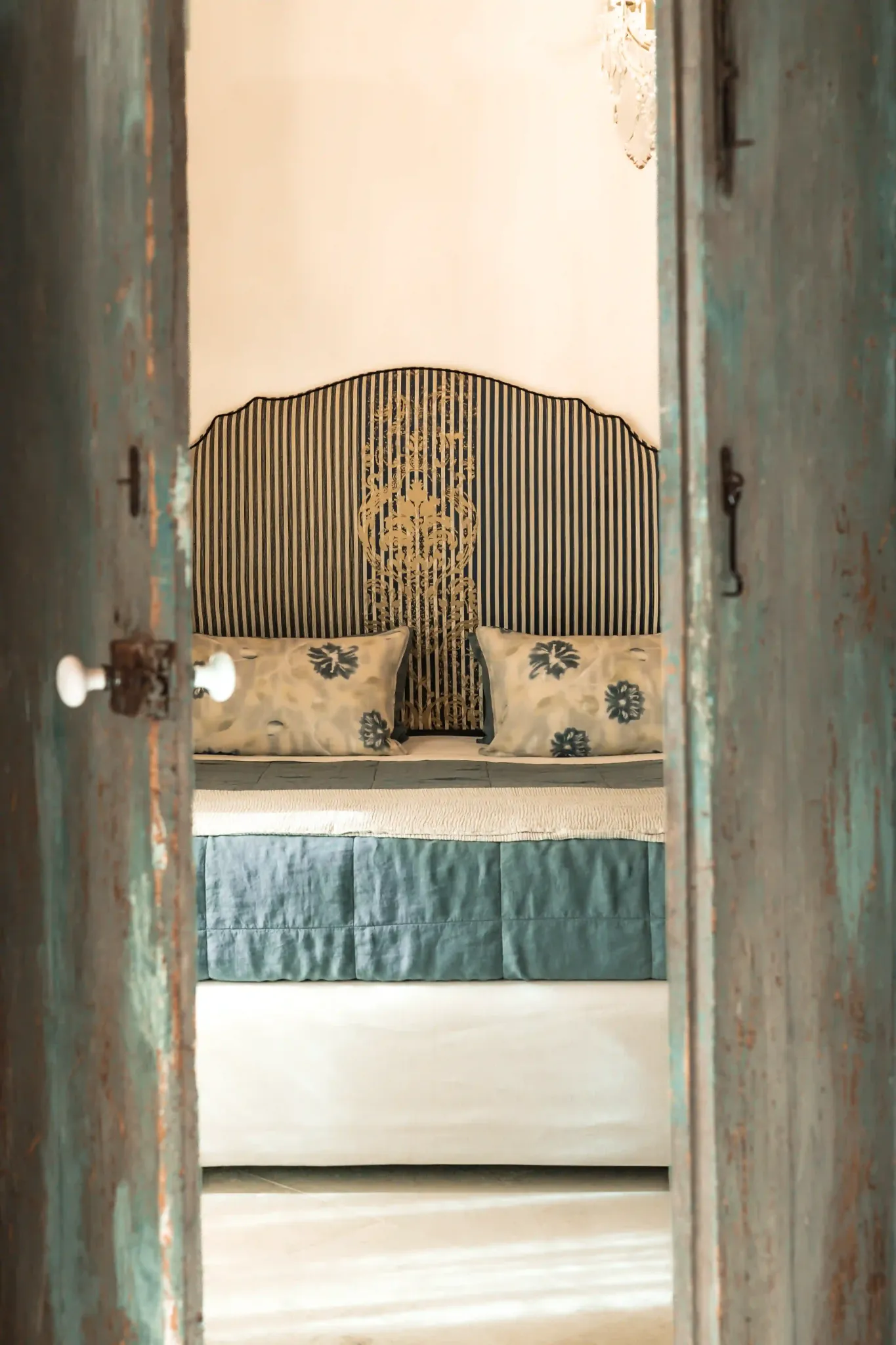 Hotel bedroom interior at Le Chalet Suisse in Valberg