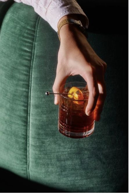 Cocktail and hospitality detail at Le Chalet Suisse in Valberg